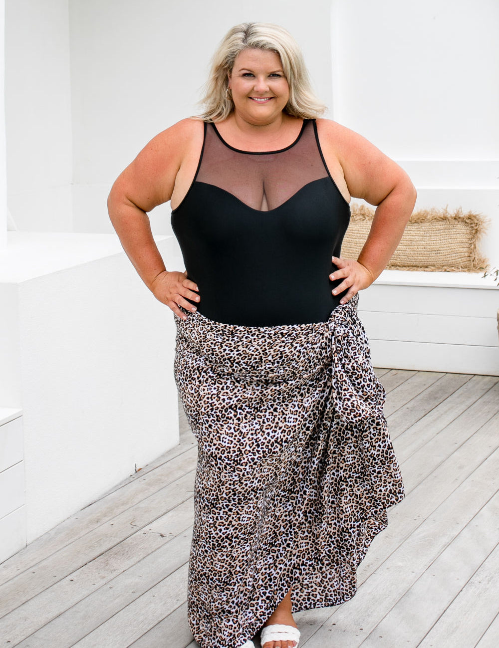    extra-large-sarong-leopard-print-black-brown-white
