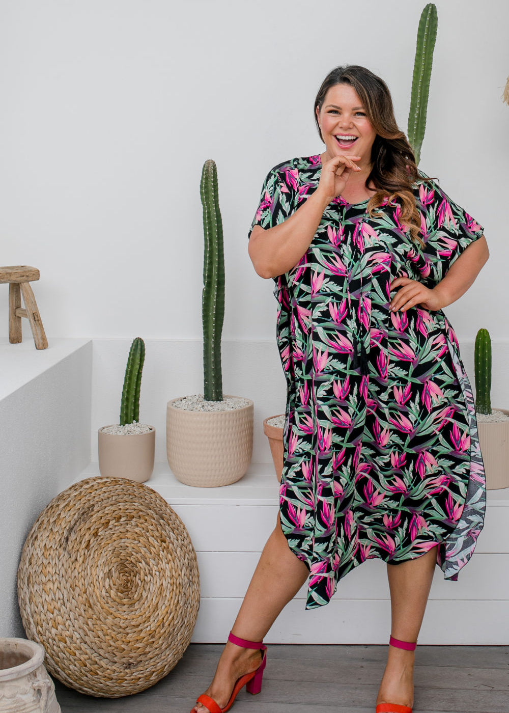    long-kaftan-dress-plus-size-black-pink-green-bird-of-paradise