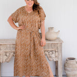     long-kaftan-plus-size-resort-dress-zebra-caramel-cream
