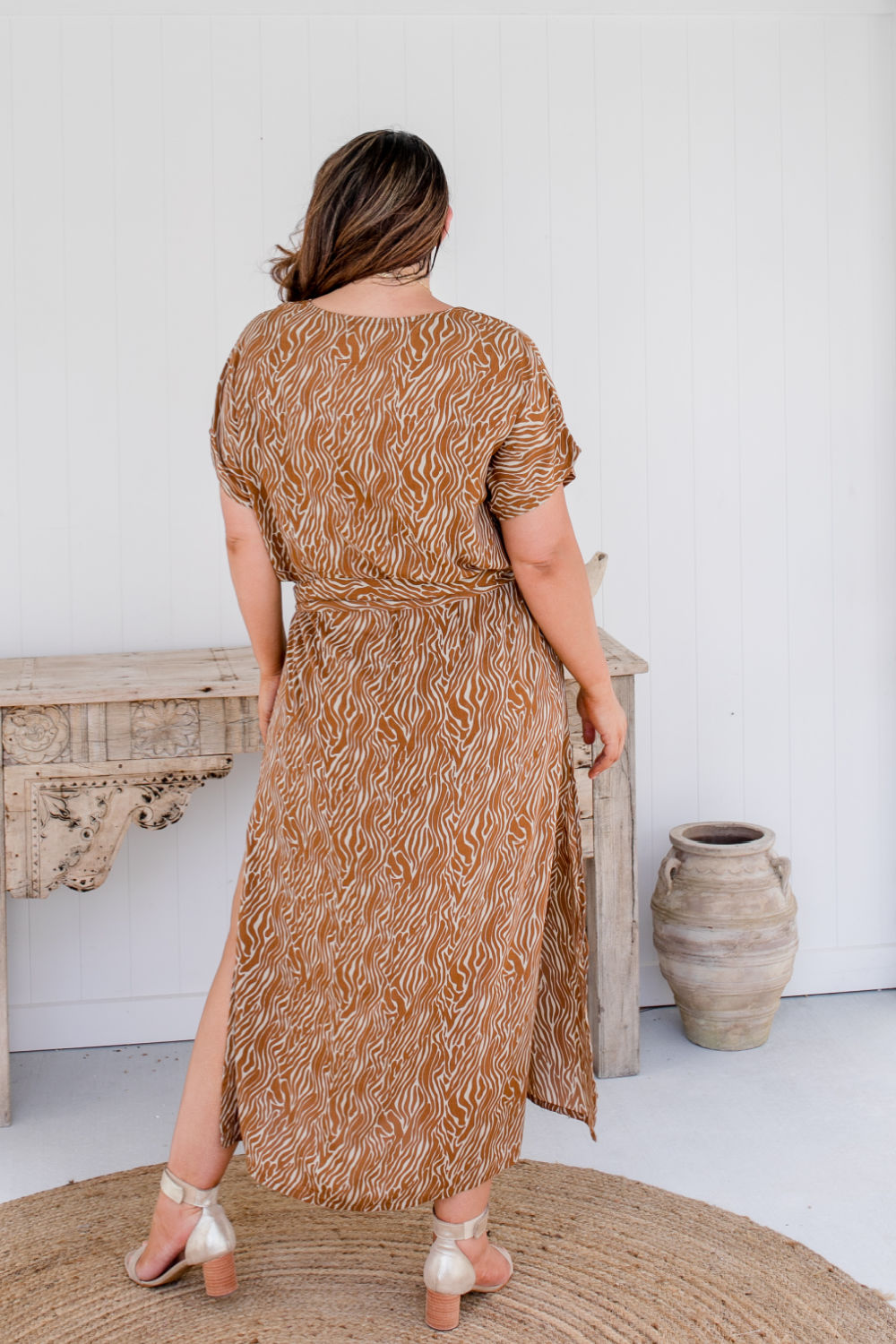 long-kaftan-resort-dress-zebra-caramel-cream
