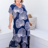    long-resort-style-kaftan-dress-blue-white-fan-print