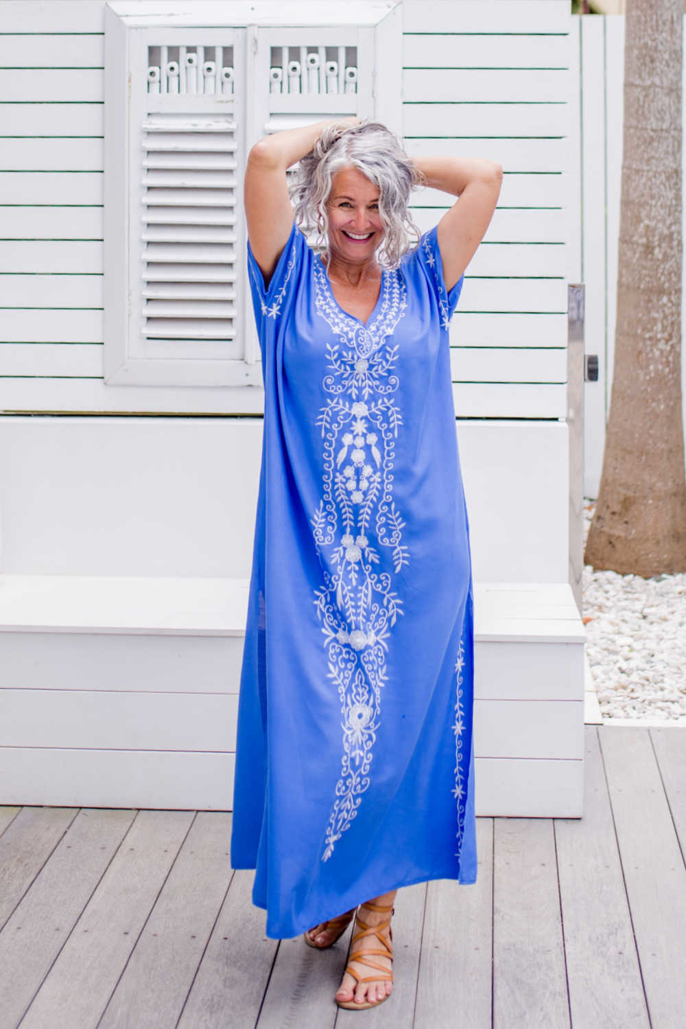 long-summer-dress-blue-white-embroidery