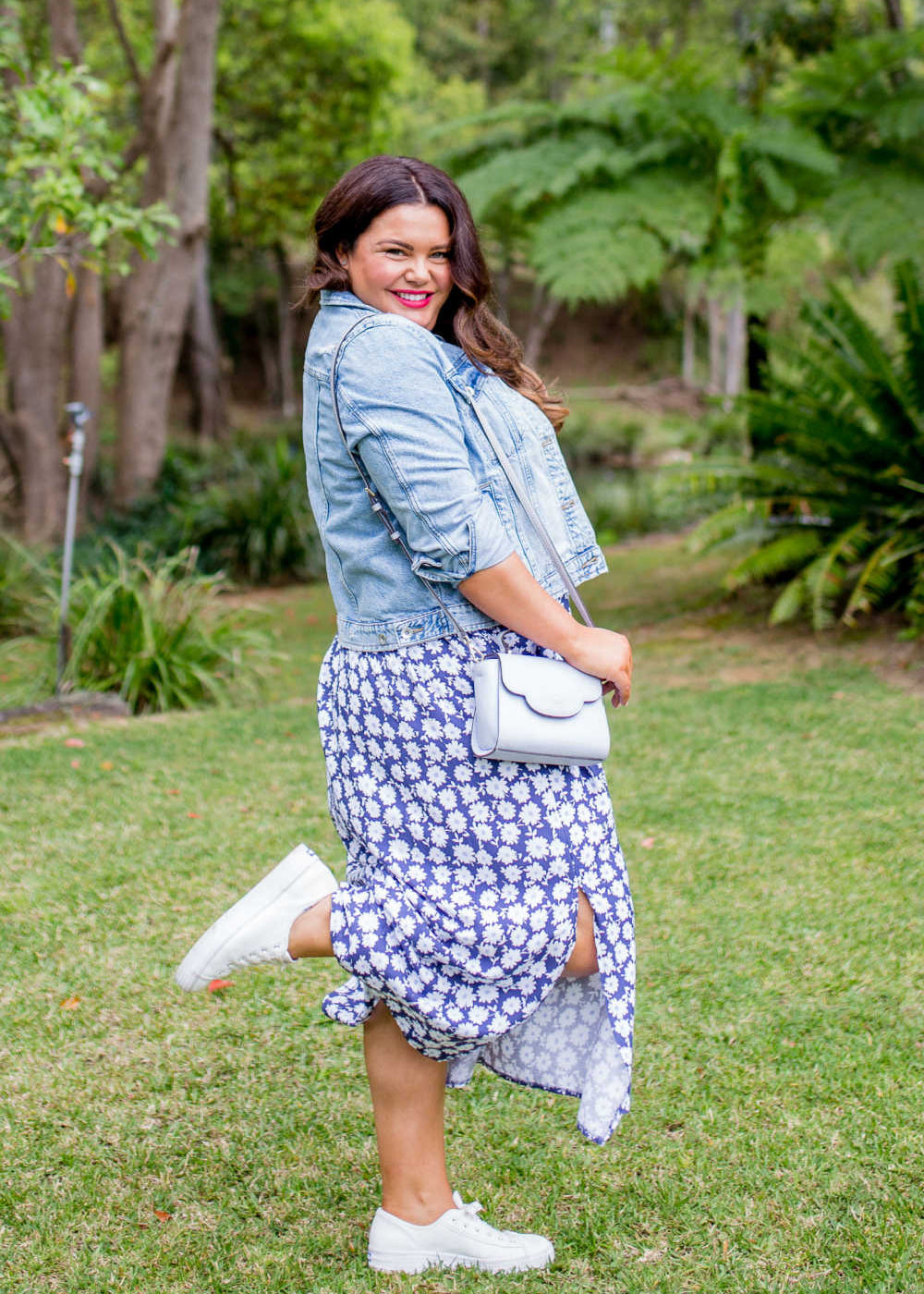 maxi-dresss-blue-daisy-design-plus-size-autumn