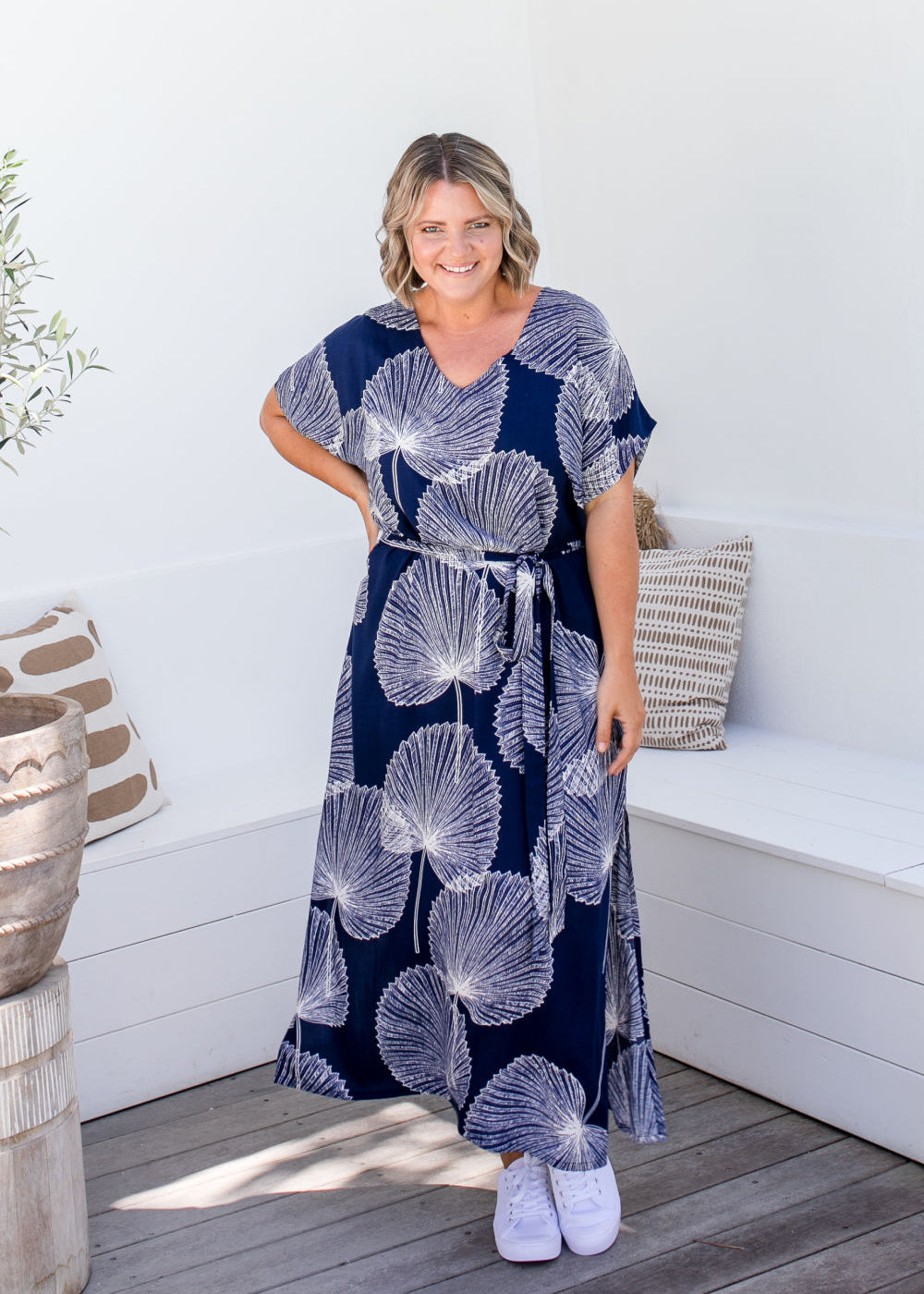    plus-size-maxi-kaftan-dress-blue-white-print