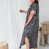    plus-size-maxi-kaftan-dress-paisley-black-white-grey