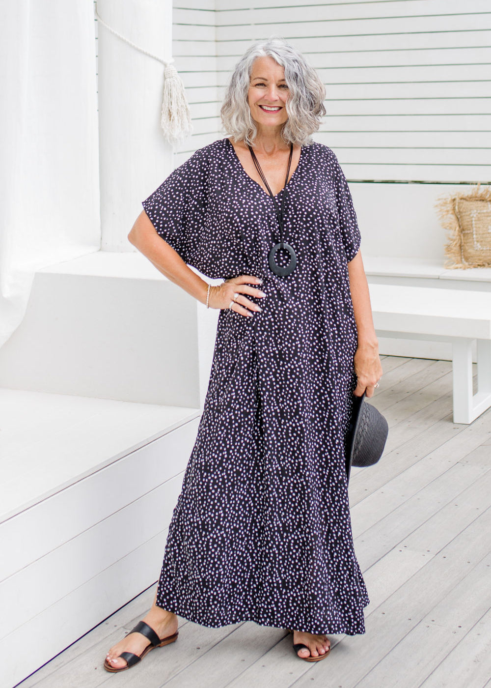 summer-maxi-kaftan-dress-black-white-polka